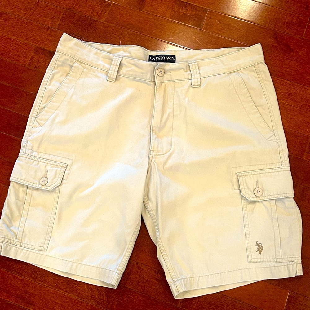 Cargo Short - Picture 1 of 2